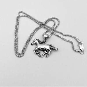 Men’s Horse Necklace with Italian Rhodium Popcorn